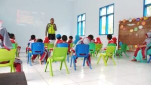 Gaes !!! Ini Lho Polisi Sahabat Anak