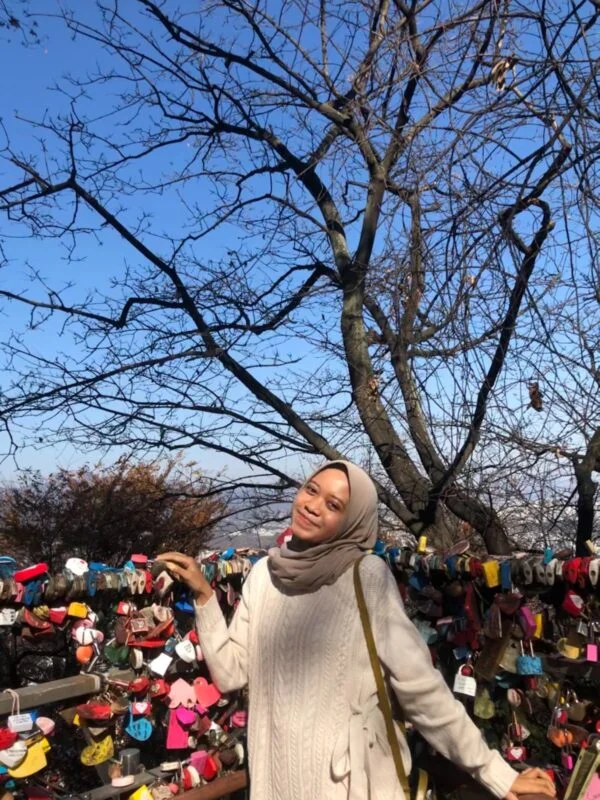Hal itu dikatakan oleh Elrosa Nadia Sukmaningtyas, Mahasiswa UMM yang mengikuti program pertukaran pelajar IISMA ke Hanyang University (HYU).
