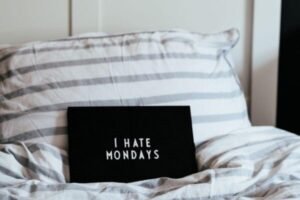 Hai Gaes !!! Yuk Kenali Monday Blues dan Cara Mengatasinya