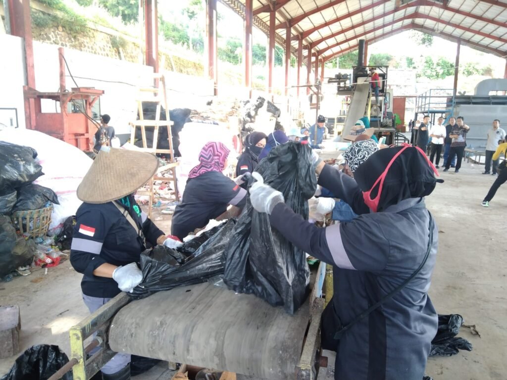 Gaes !!! Awal Tahun DLH Sudah Mengeluh Kenapa?