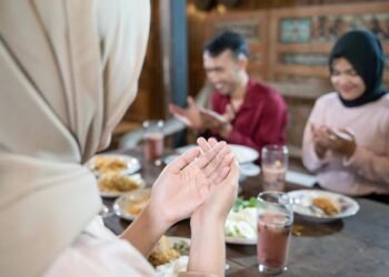 Terutama pada bulan Ramadan seperti ini. Berbagai macam tradisi di bulan Ramadan banyak diikuti oleh masyarakat Indonesia.