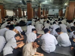 Gaes !!! “Pengajian Kilatan” sejak Mbah Hasyim Sampai Sekarang