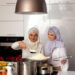 Masakan keluarga menjadi salah satu hal yang dirindukan anak perantauan saat Ramadan (Foto: freepik)
