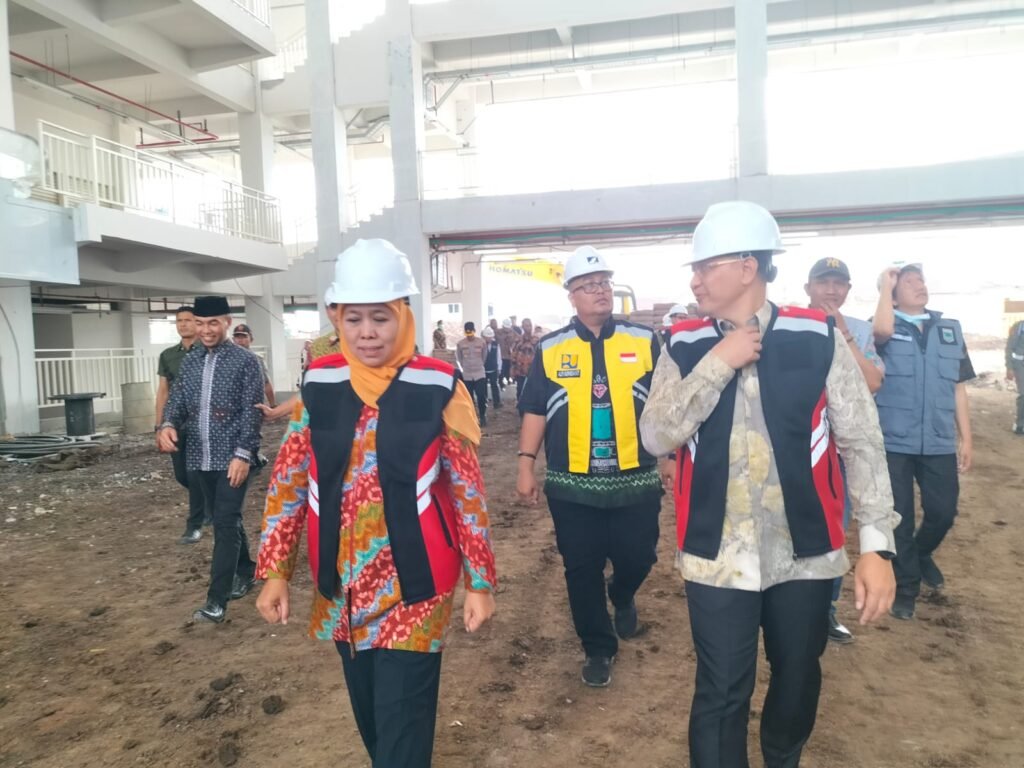 Gaes !!! Khofifah Kagumi Desain Pasar Induk Among Tani