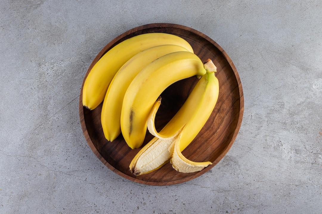 Buah pisang, salah satu buah yang dapat dikonsumsi saat berbuka dan dapat mengembalikan energi (foto: freepik)