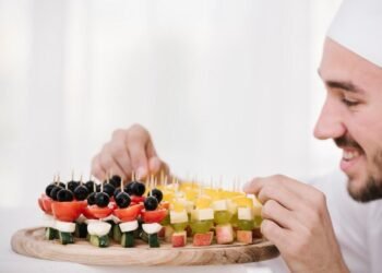 Saat waktu berbuka tiba, kita sering mendengar anjuran untuk "berbuka dengan yang manis."