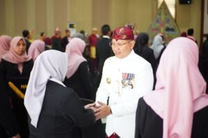 Gaes !!! Guru di Kota Batu Terima Satyalancana Karya Satya Saat Peringatan Hardiknas