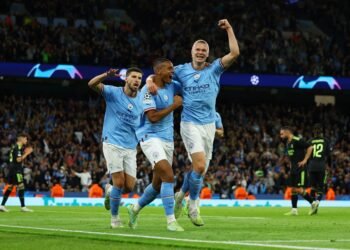 Pemain Manchester city melakukan selebrasi (suaragong)