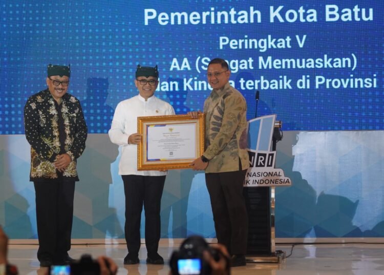  Kota Batu menerima penghargaan peringkat 5 Nasional Pengawasan Kearsipan dari Arsip Nasional Republik Indonesia.