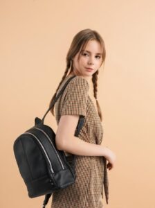 Gaes !!! Apa Nggak Bosan Pakai Tas Kuliah Itu-itu Saja?