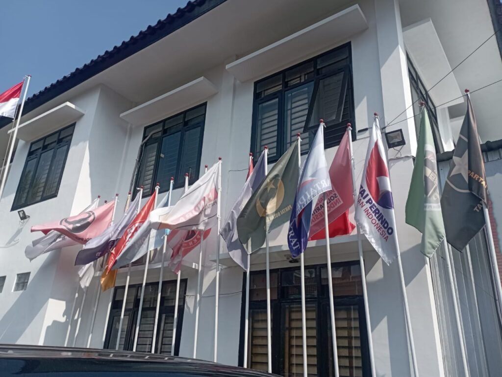 Komisi Pemilihan Umum (KPU) Kabupaten Malang menanggapi pernyataan Pengadilan Negeri (PN) Kepanjen Kabupaten Malang........