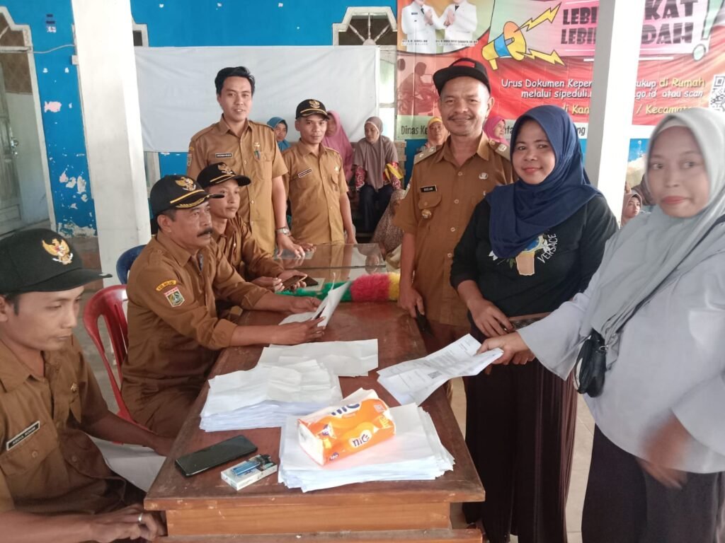 Gaes !!! Alhamdulillah, Ratusan Warga Sidodadi Terima Bantuan Beras