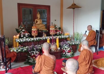 Umat Budha di Kota Batu merayakan Hari Raya Waisak di Vihara Dhammadipa Arama, Desa Mojorejo. (ist)