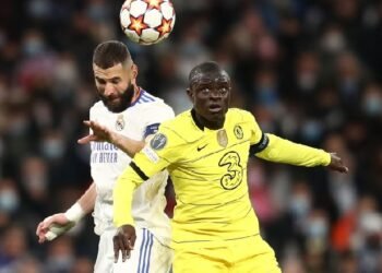 N'Golo Kante dan Karim Benzema yang sekarang sekarang menjadi satu tim (foto: Chris Brunskill/Fantasista/Getty Images)