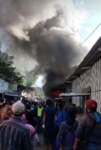 Gaes !!! Relokasi Pasar Batu Kembali Dilalap Sijago Merah, Tujuh Stand Dilaporkan Hangus