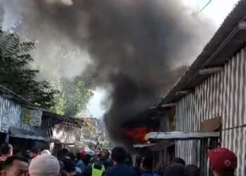 Suasana Relokasi pasar kota batu kebakaran. (Suara gong)