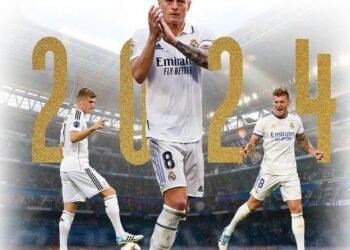 Toni Kroos, resmi bertahan di Real Madrid, hingga musim depan. Kroos telah meneken kontrak baru yang membuatnya bertahan di Santiago Bernabeu