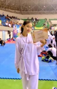 Gaes !!! Ini Lho Jihan, Atlet Cantik UMM yang Raih Juara di Kompetisi Karate Internasional