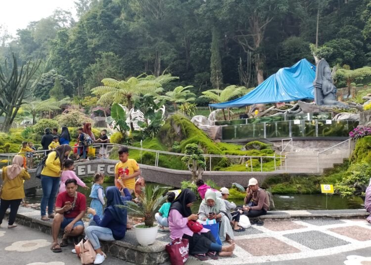 Wisata legendaris Selecta selalu jadi jujukan wisatawan. (Ist)