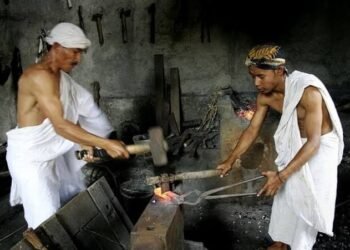 pembuatan keris (kemendikbud ristek)