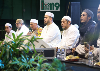 Walikota probolinggo Habib hadi zainal Abidin dan beserta para ulama besar (suara gong)