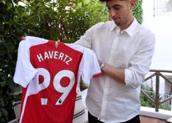 Arsenal berhasil mendapatkan tanda tangan penyerang asal Jerman, Kai Havertz. Diketahui, Kai Havertz, resmi diumumkan oleh Arsenal.