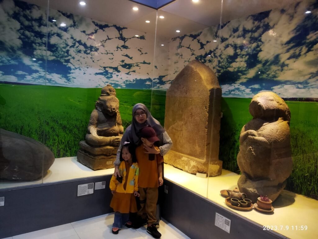 Gaes !!! Yuk Datang ke Museum Mpu Purwa Malang, Ada Ratusan Arca Zaman Kerajaan Hindu