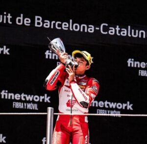 Gaes !!! Fadillah Arbi Ukir Sejarah Juara Junior GP Catalunya Spanyol