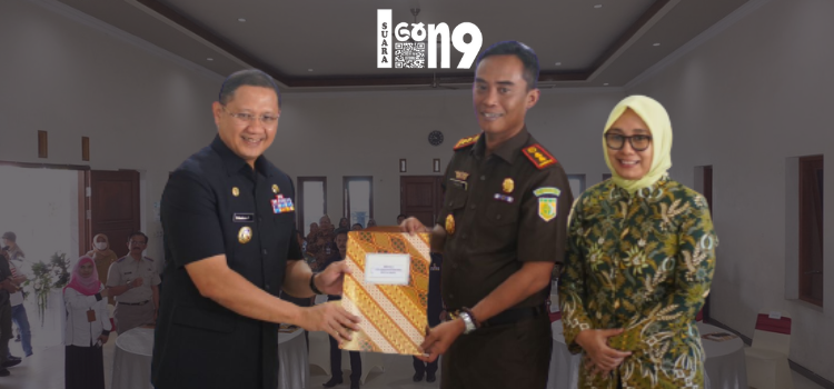 Kejaksaan Negeri Kota Batu, bersama Pemerintah Kota Batu, berkomitmen untuk menjadi orang tua asuh bagi balita yang mengalami stunting.