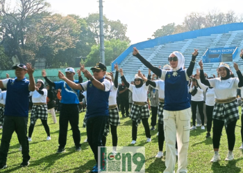 Wali Kota Malang, Sutiaji hadiri kegiatan peringatan Peringatan Haornas (Hari Olahraga Nasional) ke-23 Tahun 2023 di Stadion Gajayana Kota Malang (MemoX/fat)