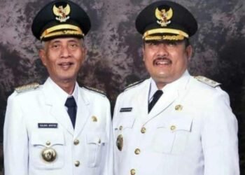 Bupati Bondowoso KH.Salwa Arifin dan Wakil Bupati Bondowoso H. Irwan Bachtiar Rahmat