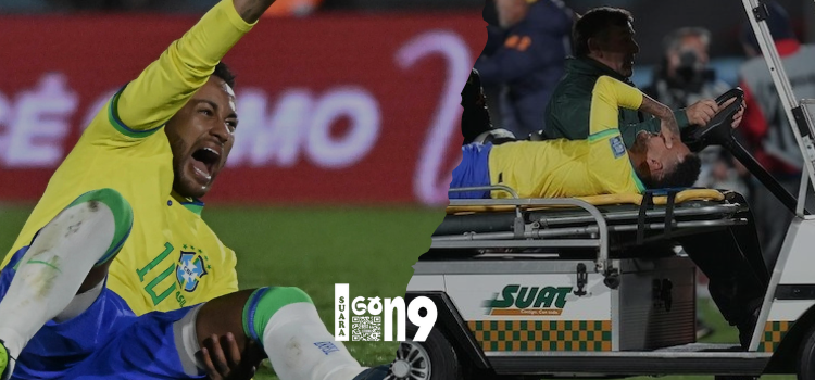 Penyerang Timnas Brazil mengalami cedera parah saat tampil melawan Uruguay. Cedera Neymar disinyalir akan absen selama satu tahun.