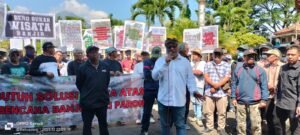 Gaes !!! Sering Diterjang Banjir, Warga Bumiaji Geruduk Gedung DPRD