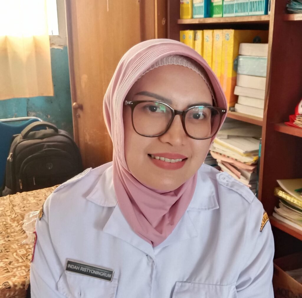 Meski Dinas Pendidikan Kabupaten Malang sudah menjanjikan jika Rehabilitasi bagian atap gedung SDN 1 Tamansatriyan......