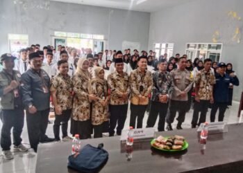 Prosesi Pelantikan KPPS di Desa Ringinsari Kecamatan Sumbermanjing Wetan ( sur)