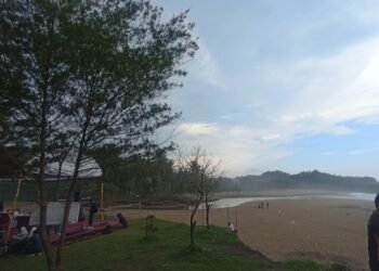 FT. Pantai Wonogoro di Dusun Sukorejo, Desa Tumpakrejo, Kecamatan Gedangan, Kabupaten Malang.