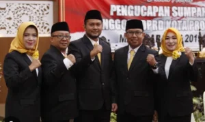 Gaes !!! 8 Srikandi Bakal Warnai Gedung DPRD Soeroyo!