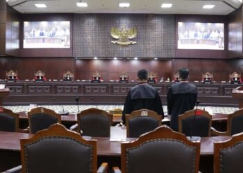 Ft. Mahkamah Konstitusi menggelar sidang pengujian undang undang nomor 6 tahun 2023 tentang cipta kerja diruang sidang pleno mk, pada selasa 13 2 2024. foto humas panji