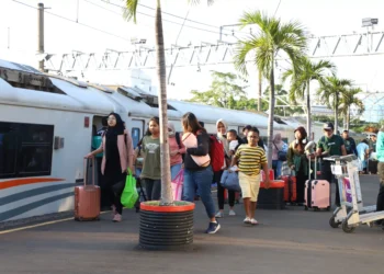 PT Kereta Api Indonesia akan berorientasikan pada pelayanan penumpang untuk periode Long Weekend dimana mengantisipasi hari libur Nyepi