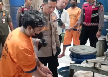 Gaes Pabrik Miras Digrebek Polisi Suaragong