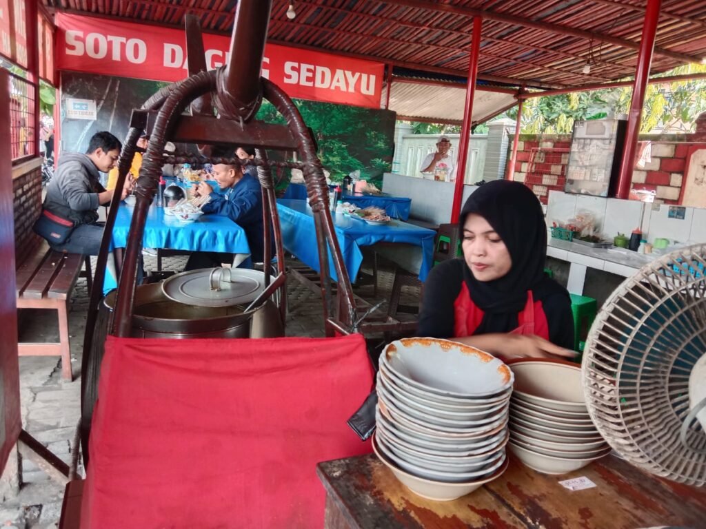 Gaes !!! Yuk Mencicipi Nikmatnya Soto Sedayu Turen, Jadi Primadona Warga Malang Selatan