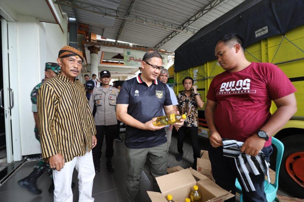 Tiga hari memasuki Bulan Suci Ramadan tradisi di bulan penuh berkah ini konsumsi bahan pokok ditengah masyarakat meningkat.
