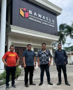 Gaes !!! Gunawan Center Laporkan Indikasi Pencurian Suara Pemilu ke Bawaslu Jatim