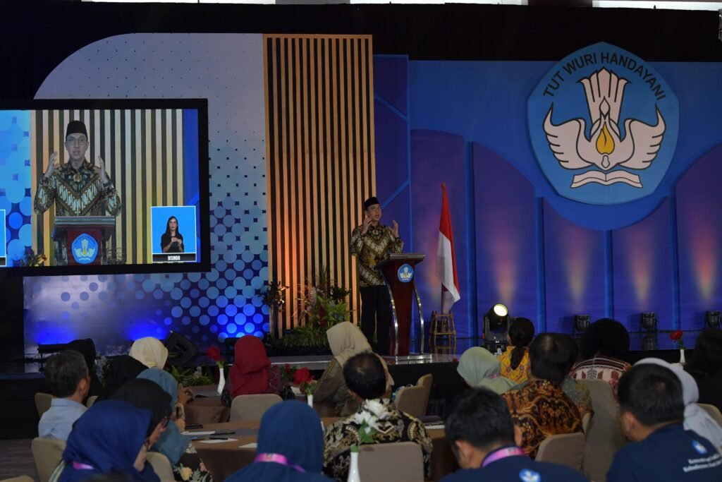 Kemendikbudristek Luncurkan Modul Pelatihan Berjenjang Pendidikan Inklusif