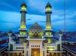 Gaes !!! Inilah 8 Masjid di Malang yang Menyediakan Takjil Gratis