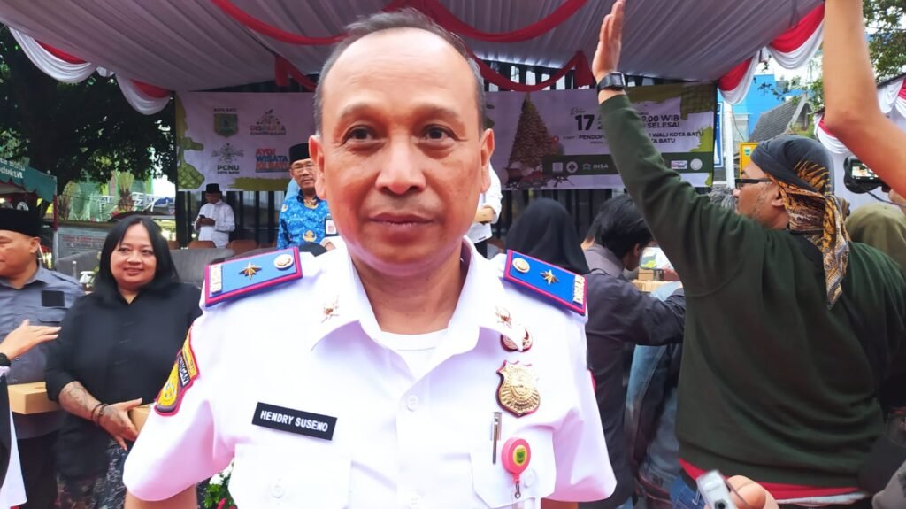 Kepala Dishub Kota Batu Hendry Suseno. mengklaim jika di hari normal tidak ada mobil yang parkir Jalur Khusus Ambulan