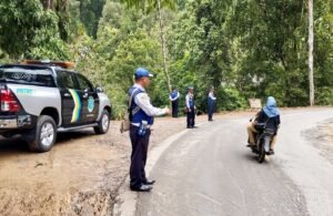 Gaes !!! Piket Nol Lumajang-Malang “Ditutupi” Tanah Longsor