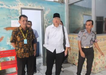 FT. Rendra Kresna saat ditemui di kediamannya Desa Tirtomoyo, Kecamatan Pakis, Kabupaten Malang.