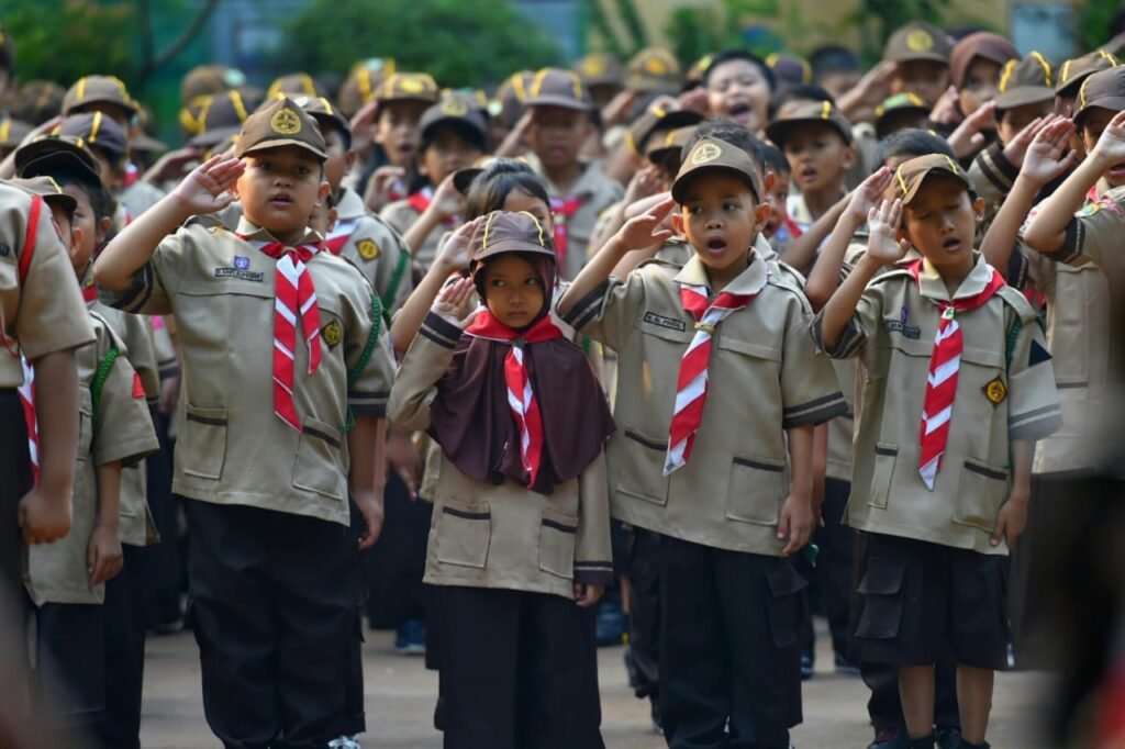 gaes anak sekolah ekstrakulikuler pramuka di sekolah suaragong.com