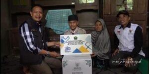 Gaes !!! Wahyu Hidayat Bagi-Bagi Beasiswa Pendidikan